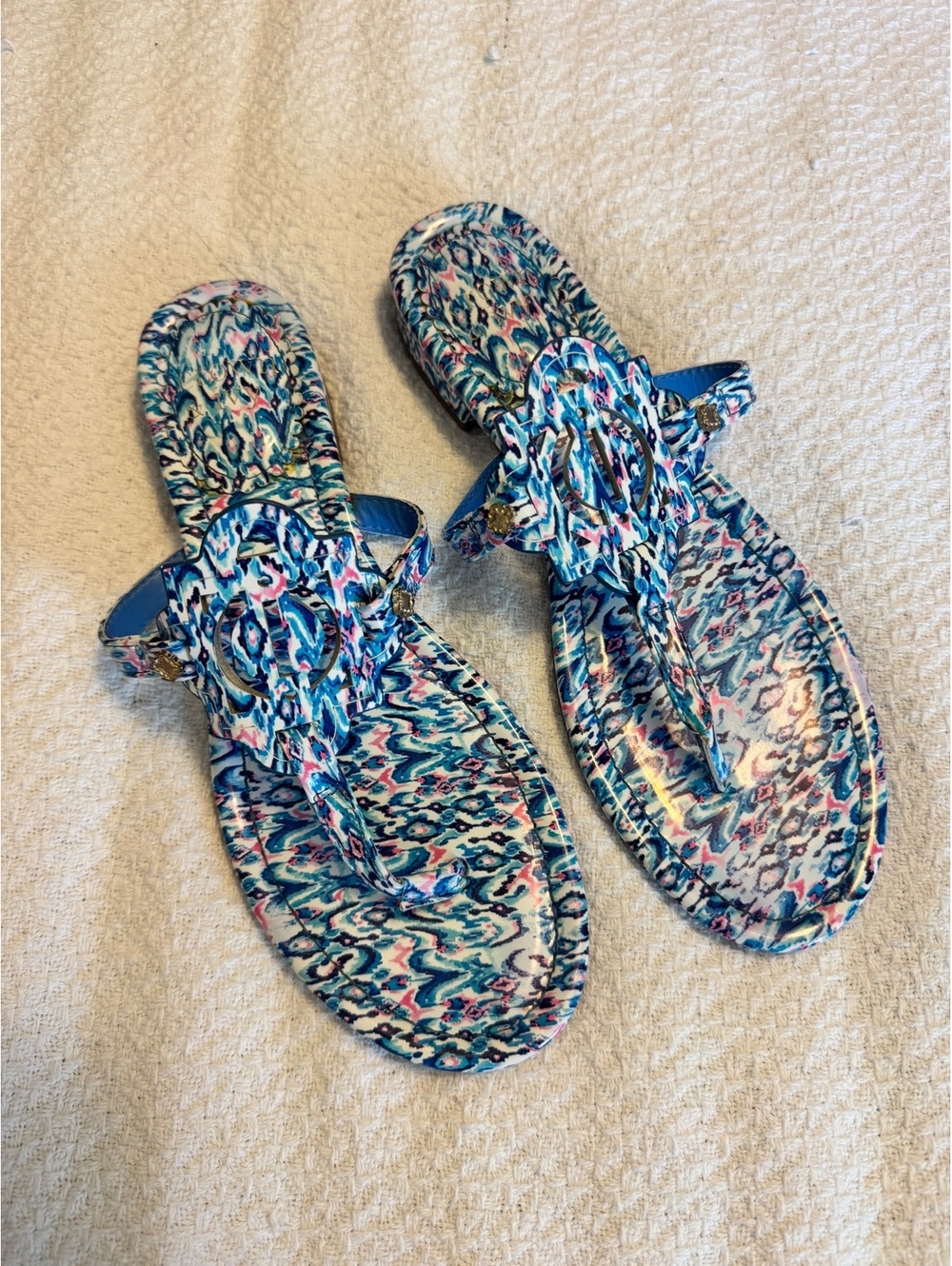 Crown & Ivy Blue Patterned Flat Sandals